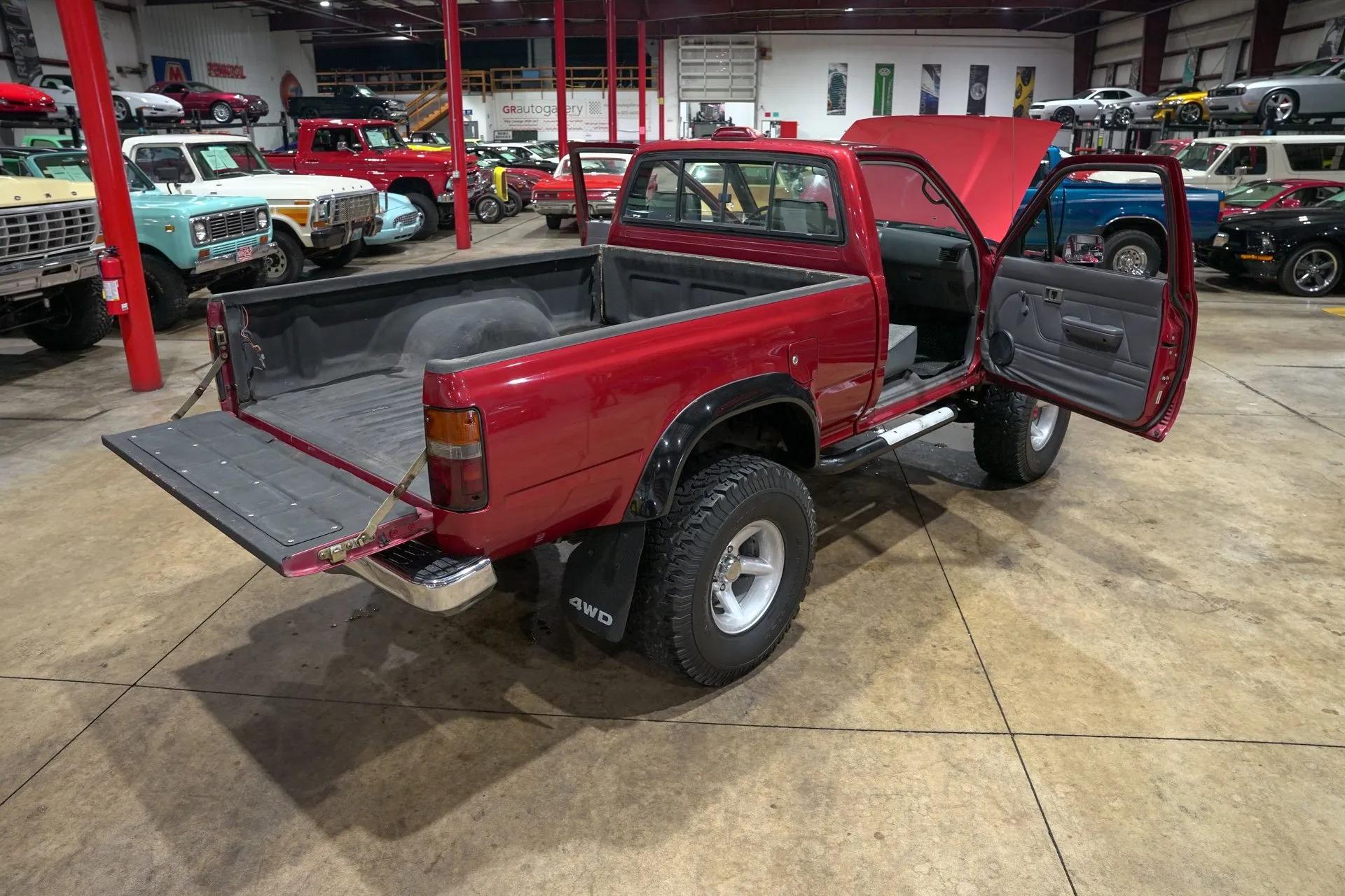 1994 Toyota Pickup DLX