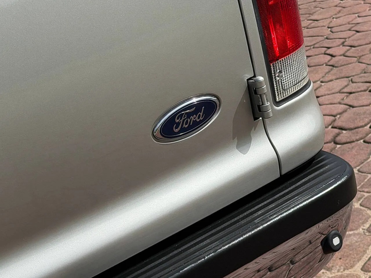 2002 Ford Excursion XLT