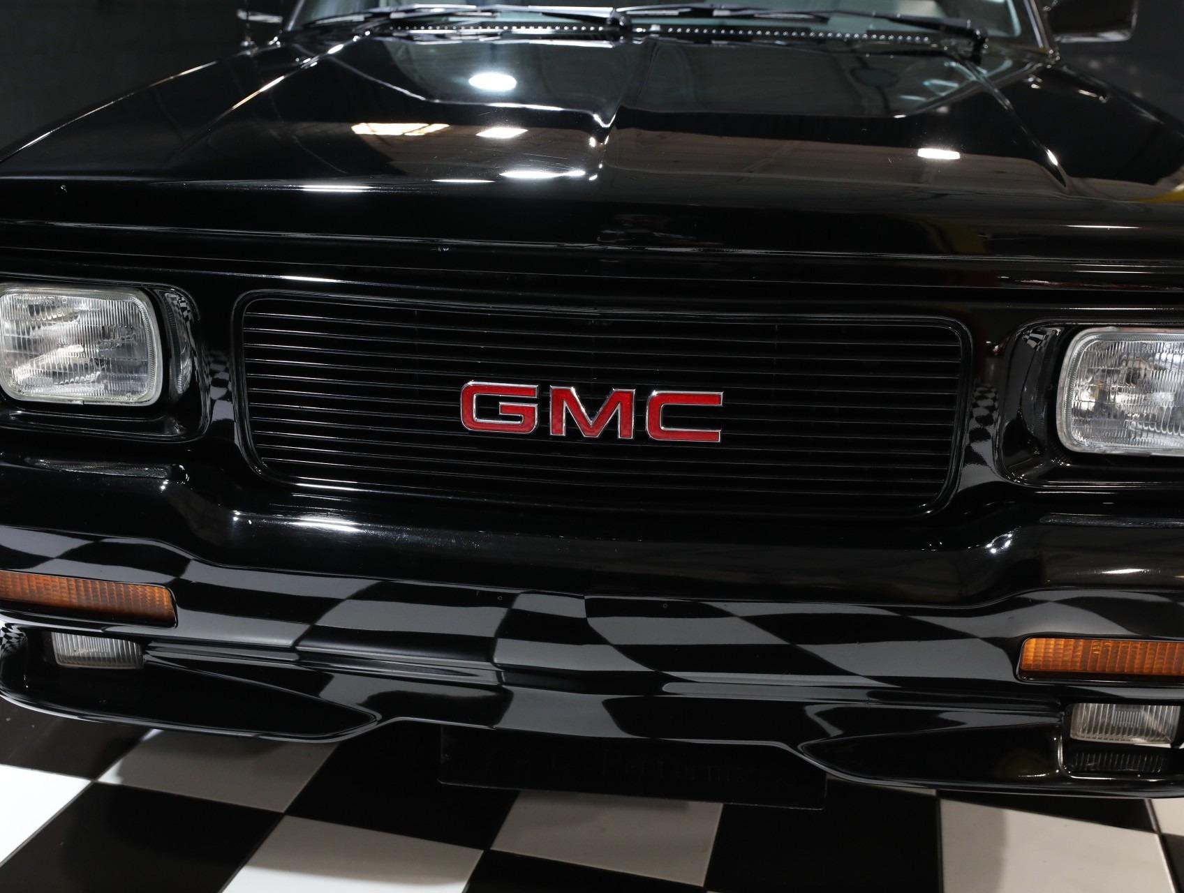 1993 GMC Typhoon