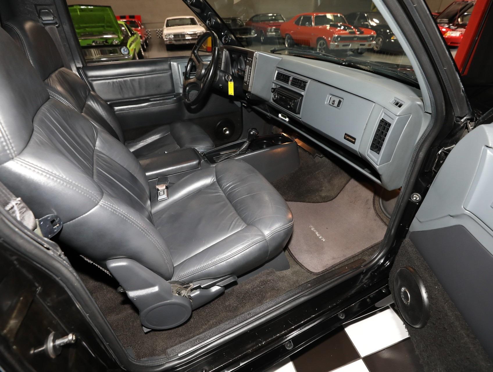 1993 GMC Typhoon - 5