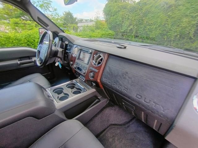 2011 Ford F-450 Super Duty Lariat FX4