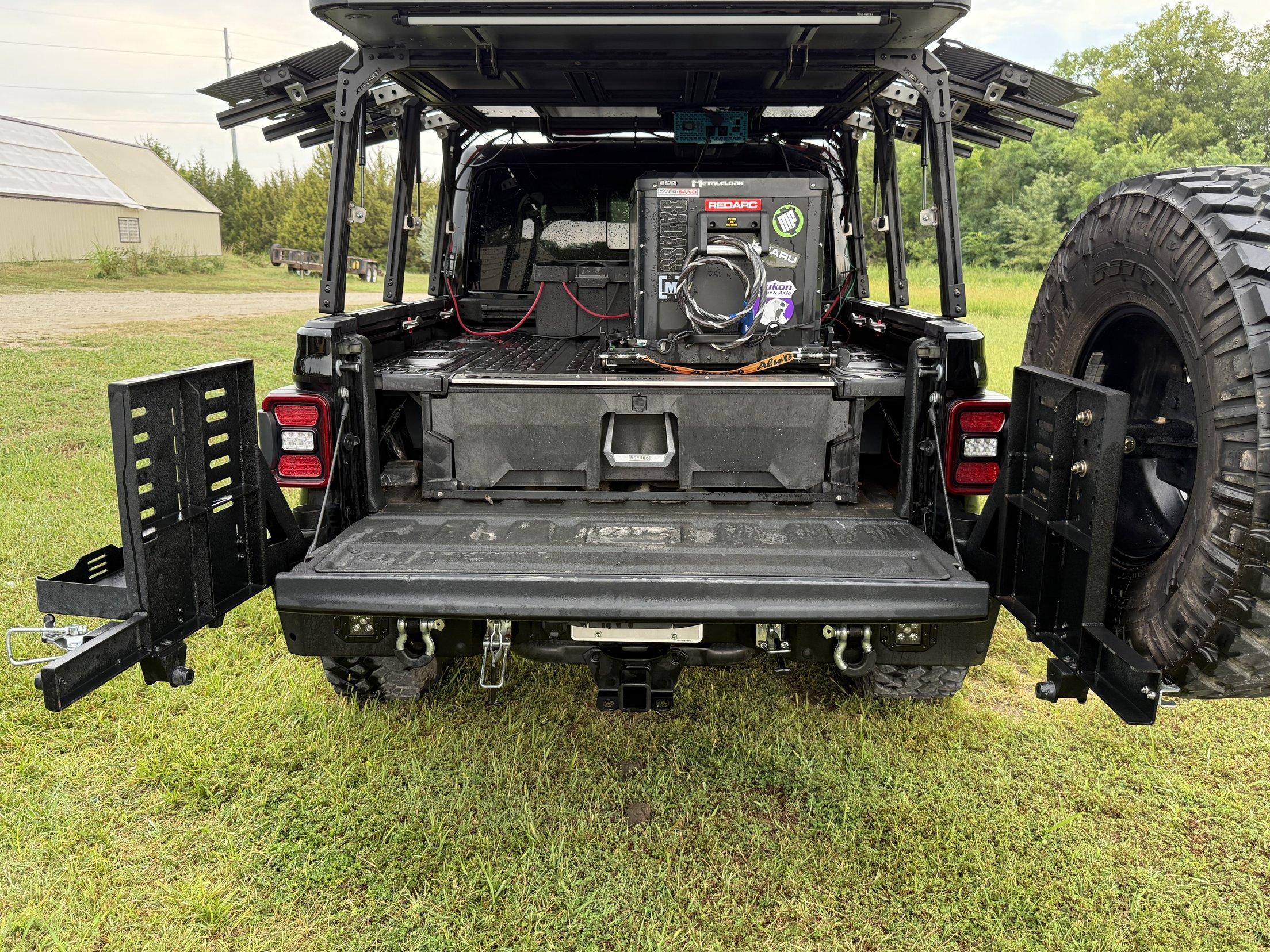 HEMI V8-Powered 2022 Jeep Gladiator