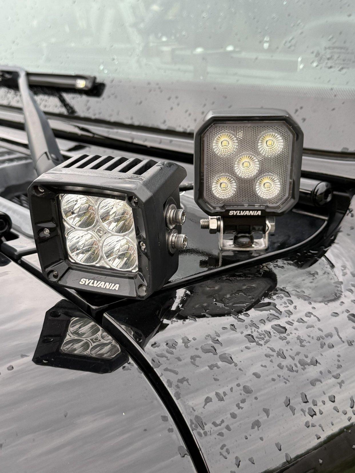 HEMI V8-Powered 2022 Jeep Gladiator