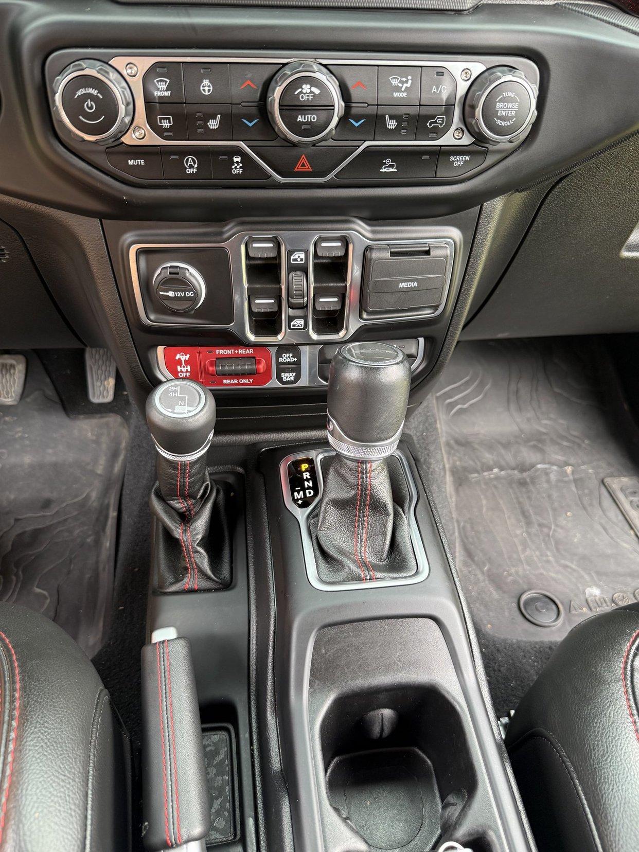 HEMI V8-Powered 2022 Jeep Gladiator