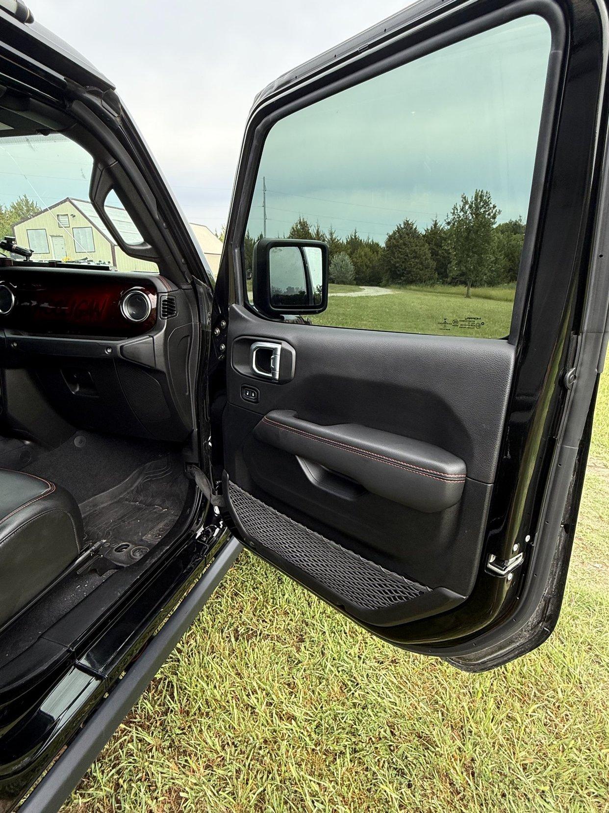 HEMI V8-Powered 2022 Jeep Gladiator