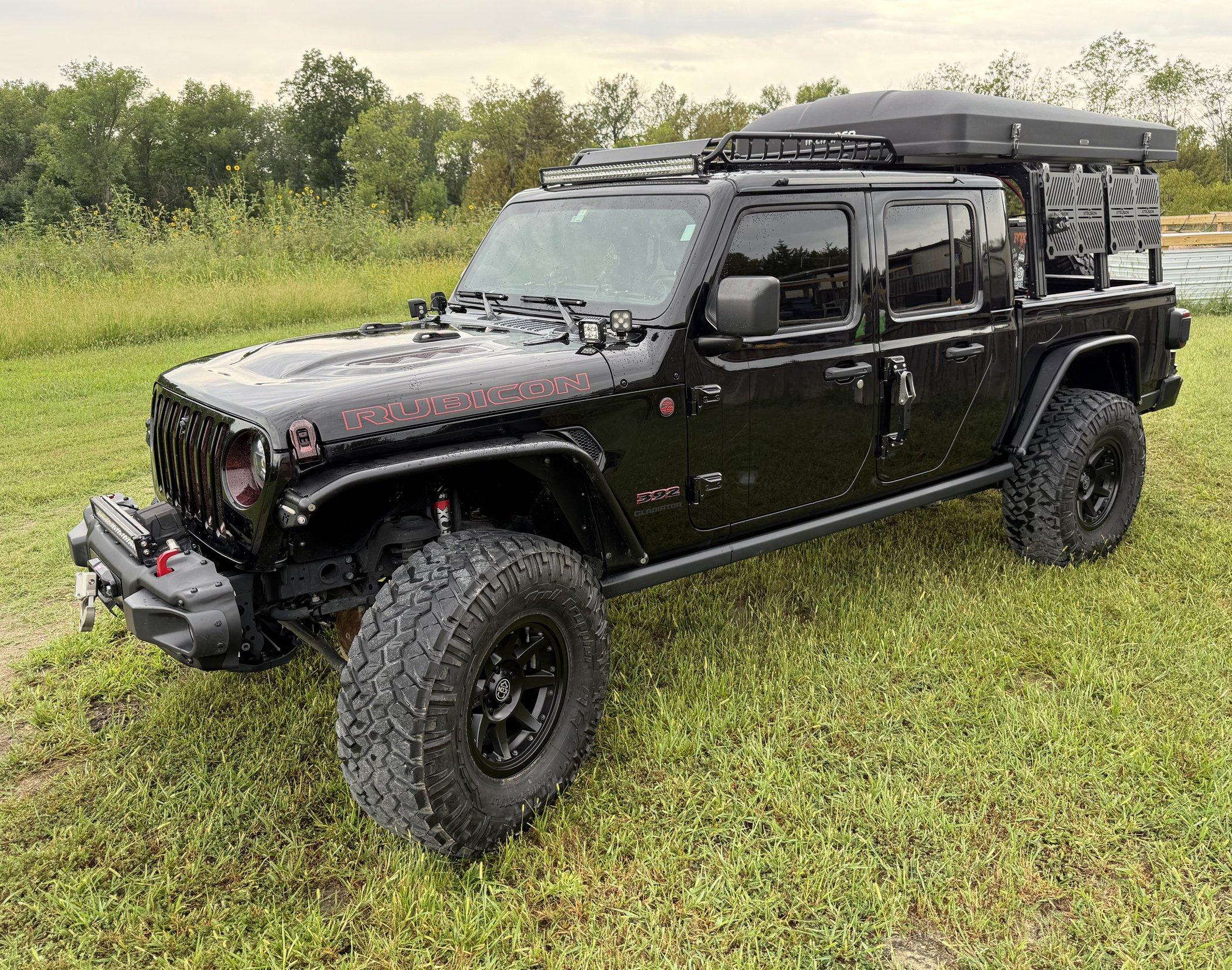 HEMI V8-Powered 2022 Jeep Gladiator