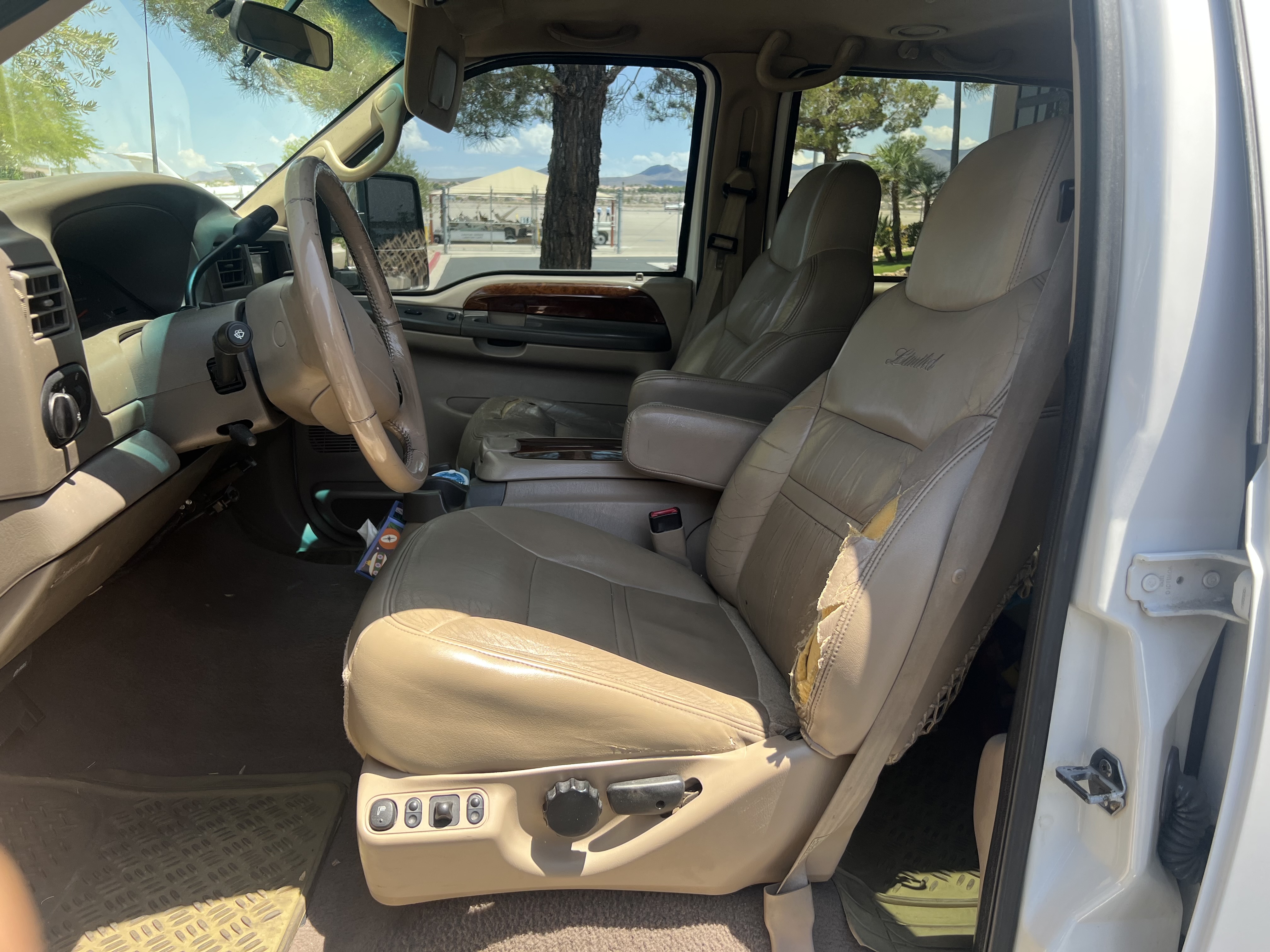 2000 Ford Excursion Limited 4x4
