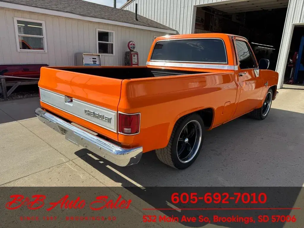 1985 Chevrolet C10 Shortbox Details - 2