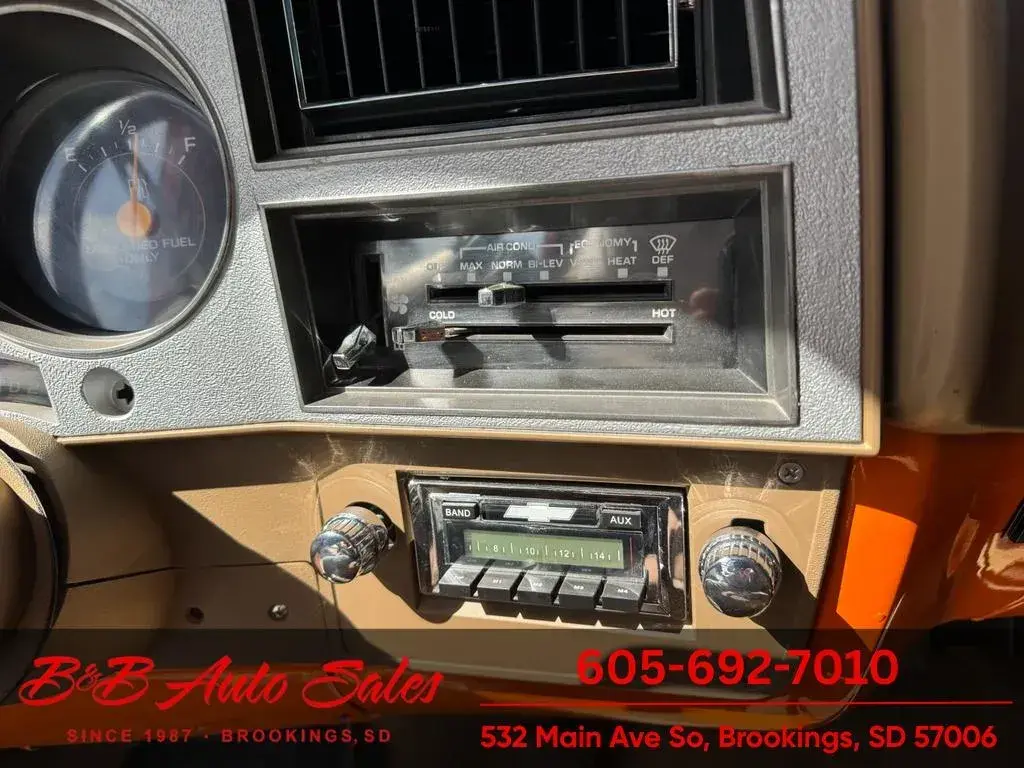 1985 Chevrolet C10 Shortbox Details