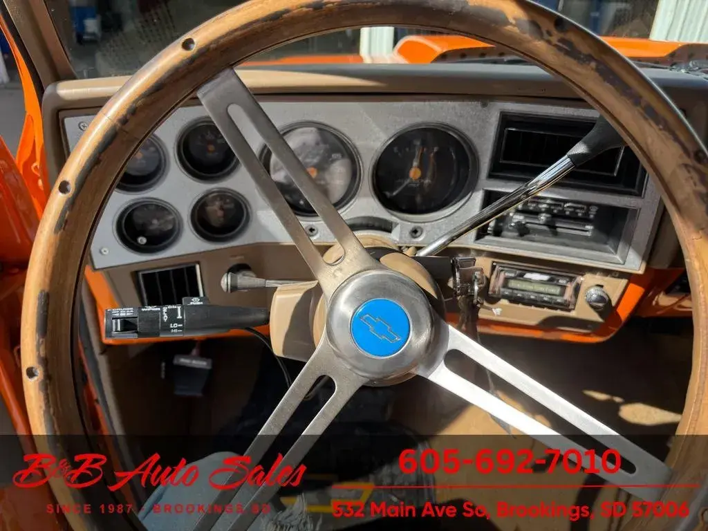 1985 Chevrolet C10 Shortbox Details
