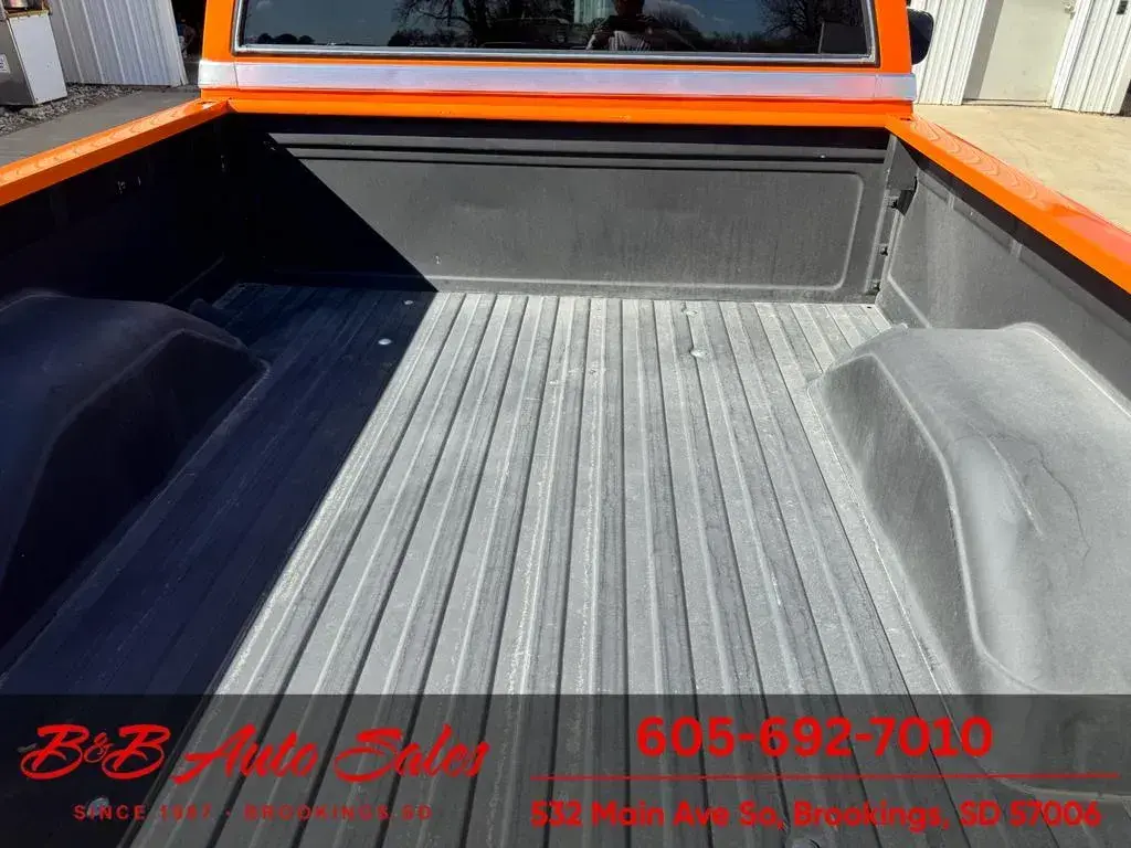 1985 Chevrolet C10 Shortbox Details