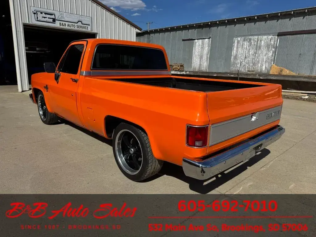 1985 Chevrolet C10 Shortbox Details - 5