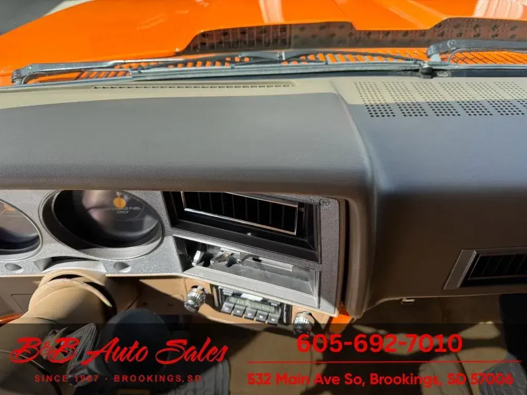 1985 Chevrolet C10 Shortbox Details