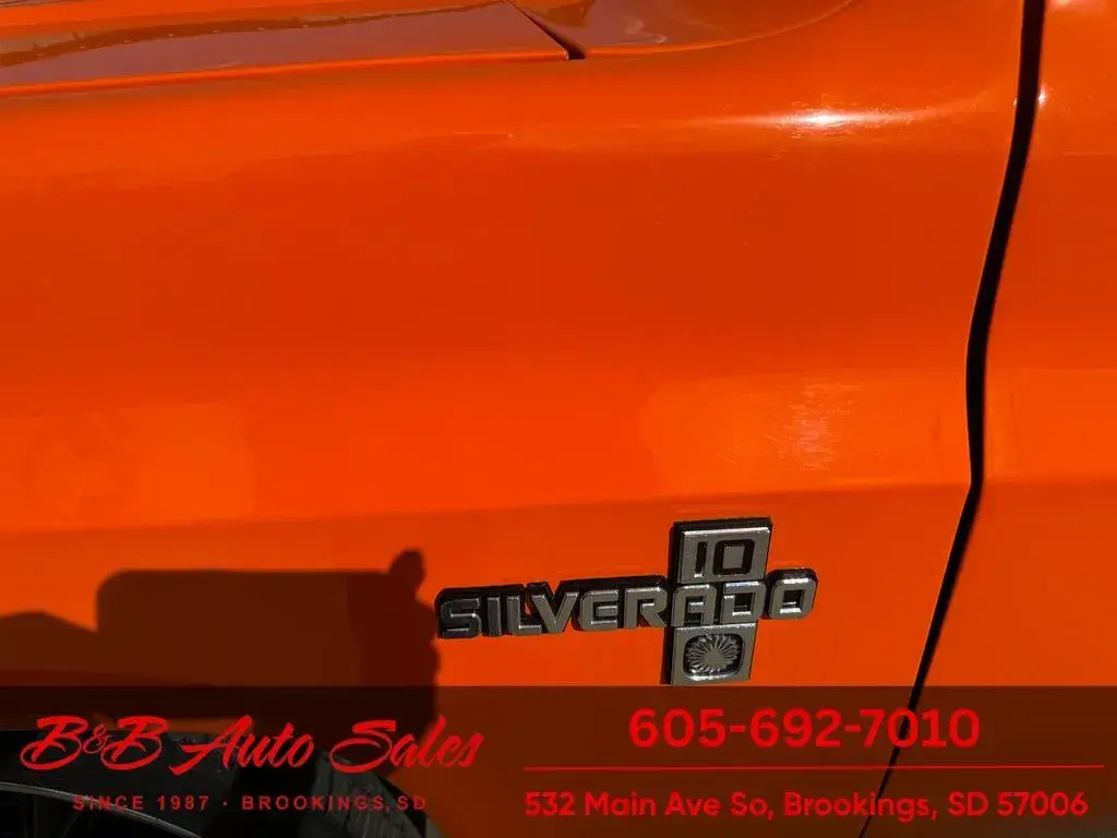 1985 Chevrolet C10 Shortbox Details