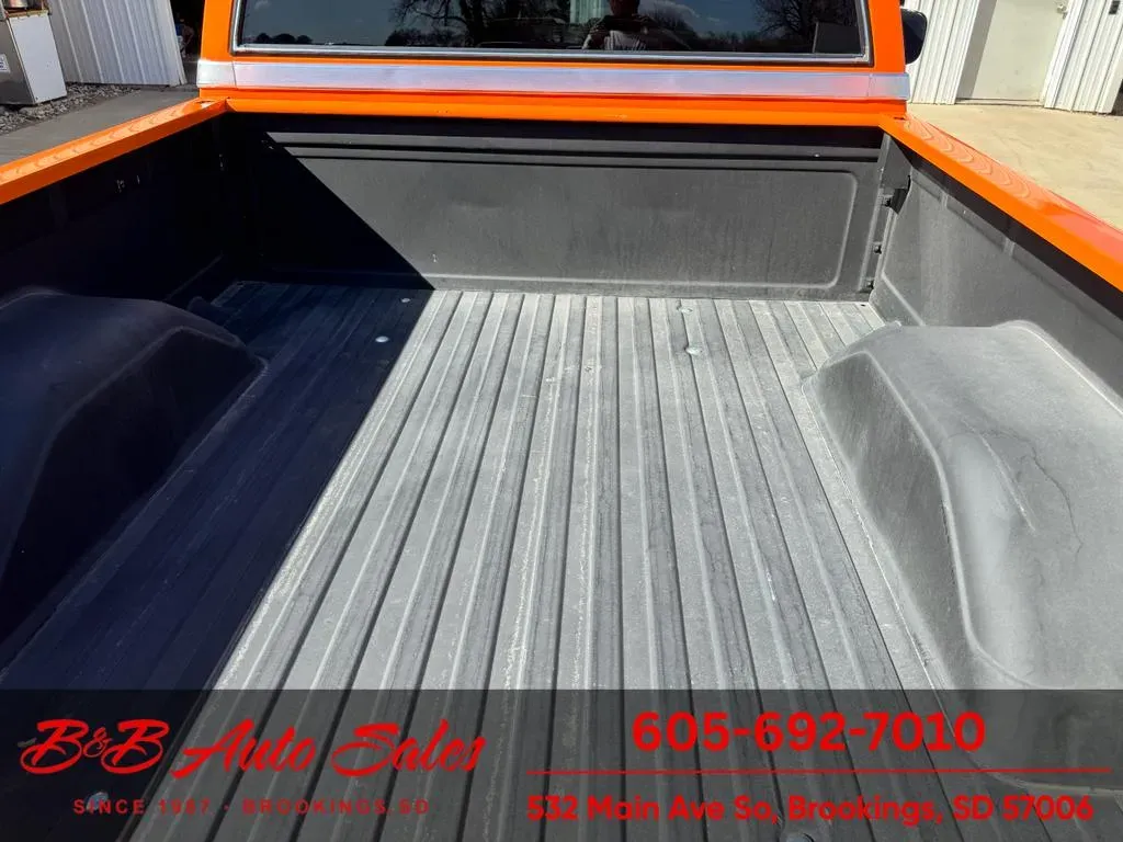 1985 Chevrolet C10 Shortbox Details
