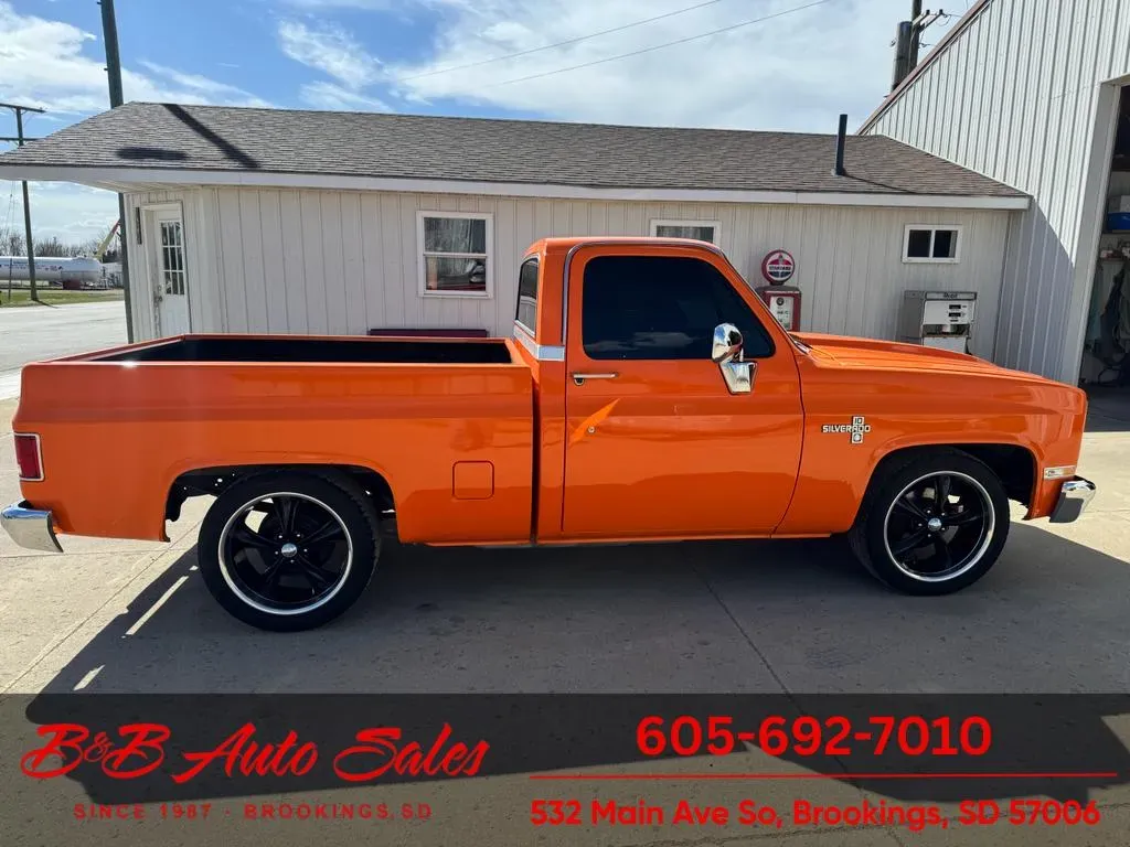 1985 Chevrolet C10 Shortbox Details