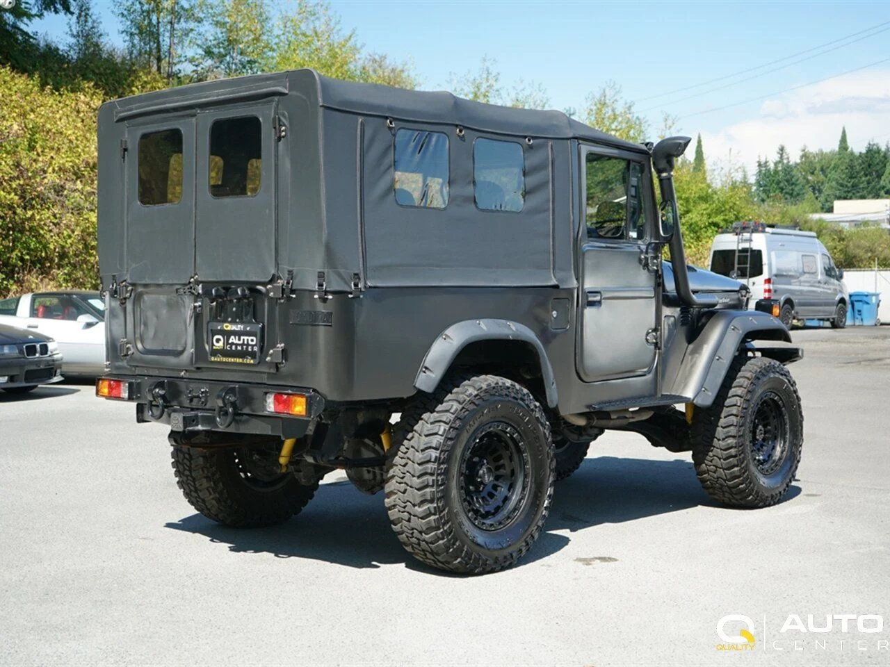 Restored 1984 Toyota Land Cruiser FJ43 - 3