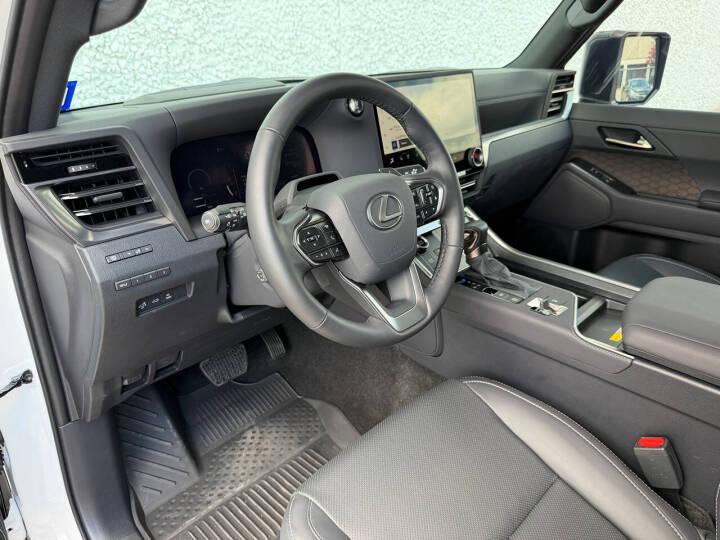 2025 Lexus GX 550