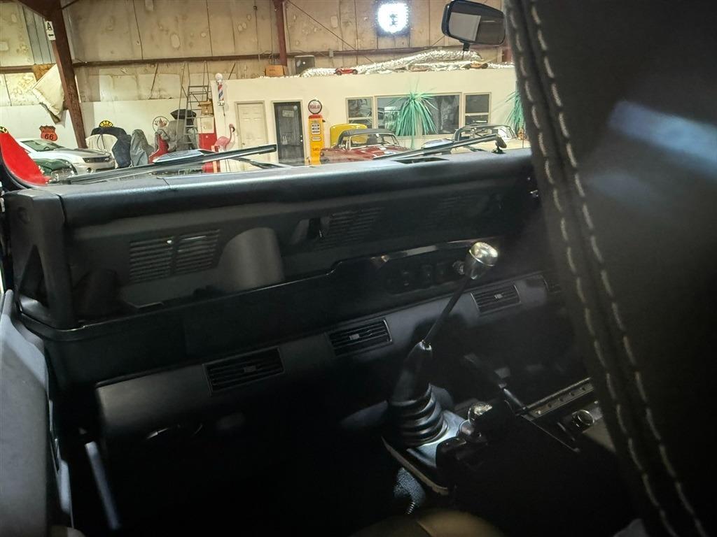 1990 Land Rover Defender 110