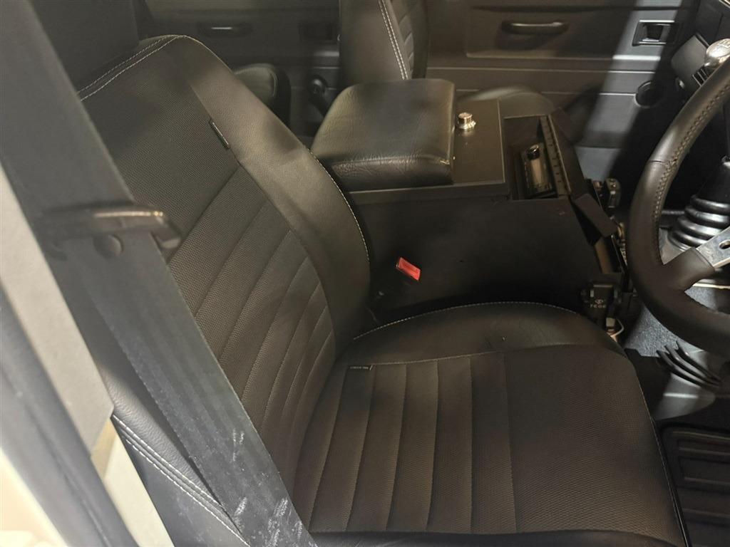 1990 Land Rover Defender 110