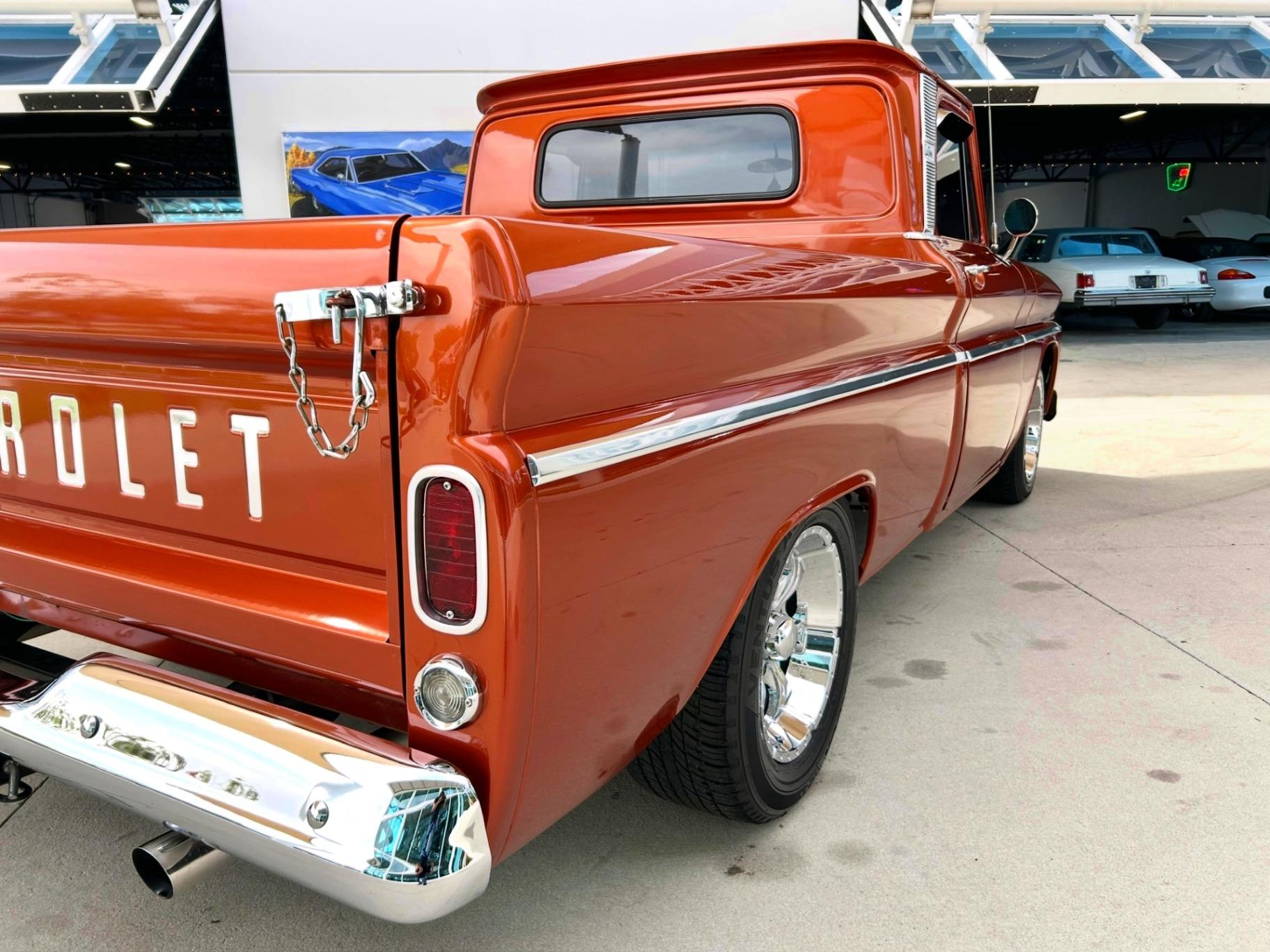 Custom 1965 Chevrolet C10 Pickup