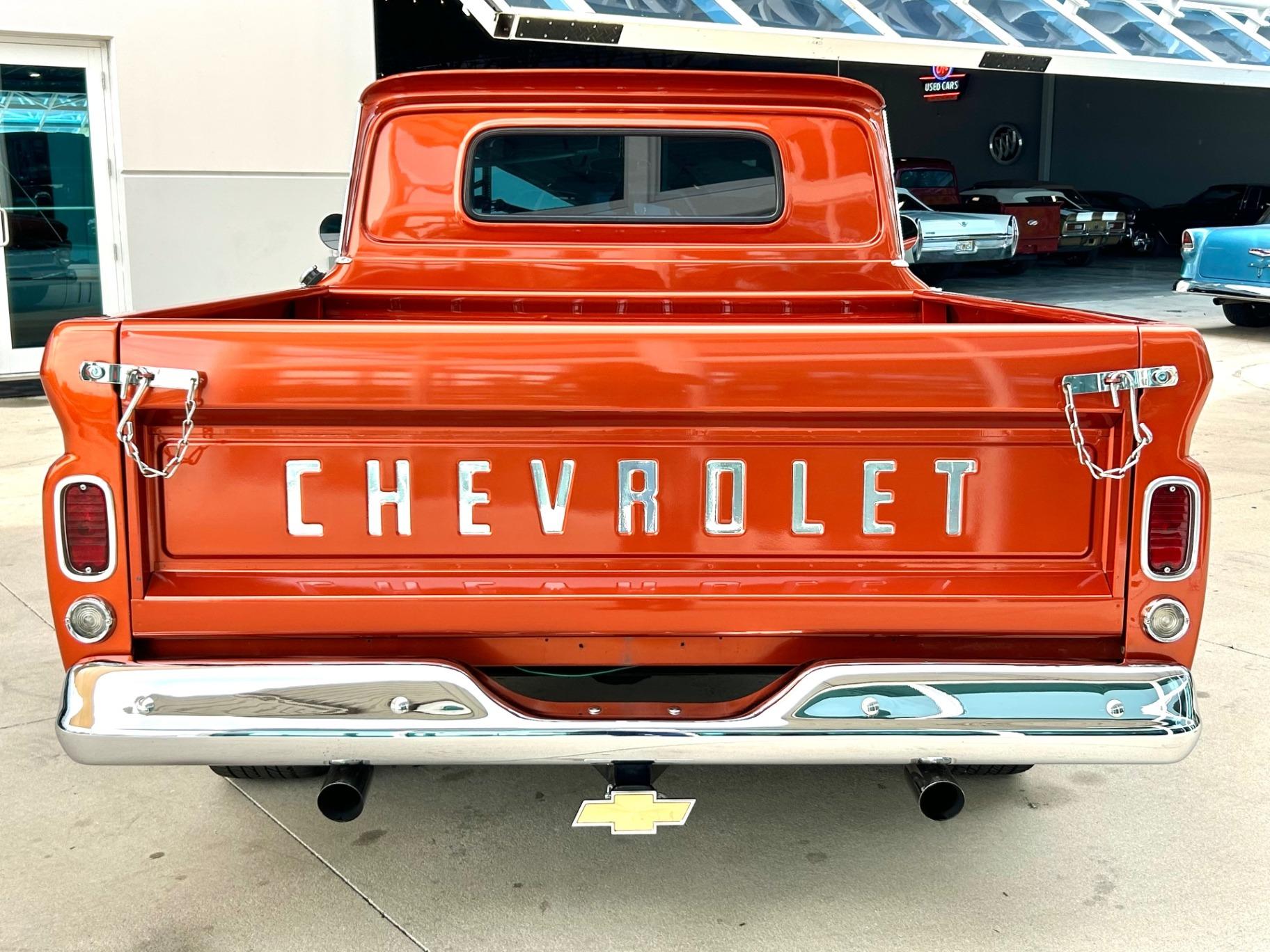 Custom 1965 Chevrolet C10 Pickup