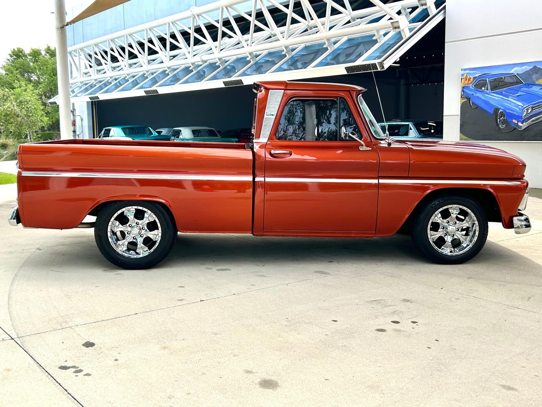 Custom 1965 Chevrolet C10 Pickup