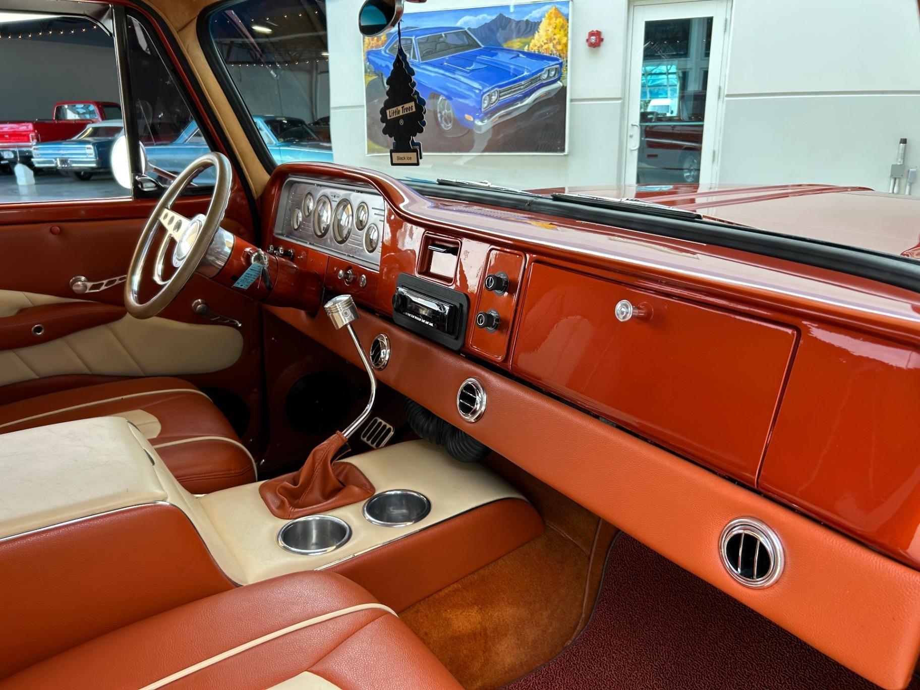 Custom 1965 Chevrolet C10 Pickup