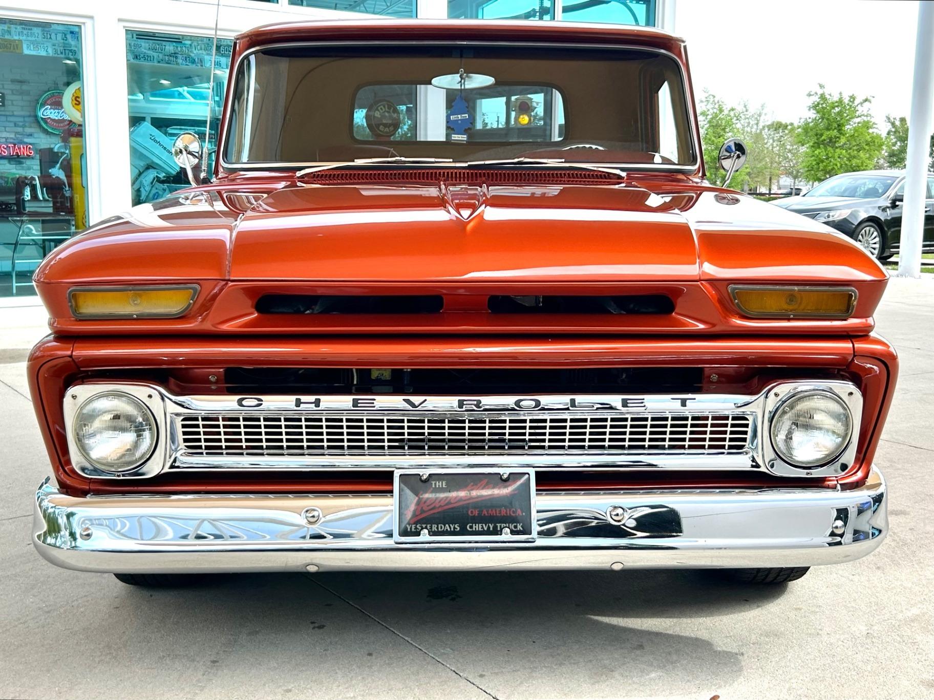 Custom 1965 Chevrolet C10 Pickup