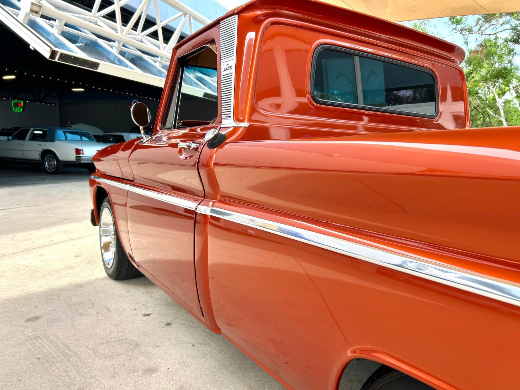 Custom 1965 Chevrolet C10 Pickup
