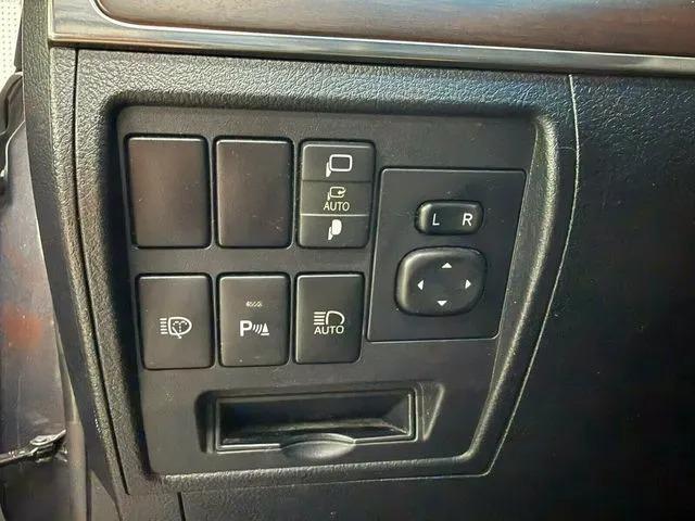 2019 Toyota Land Cruiser