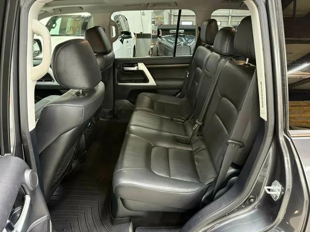 2019 Toyota Land Cruiser