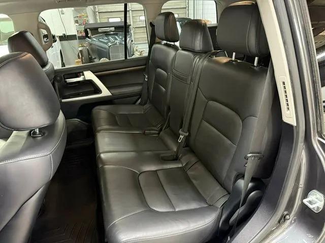 2019 Toyota Land Cruiser