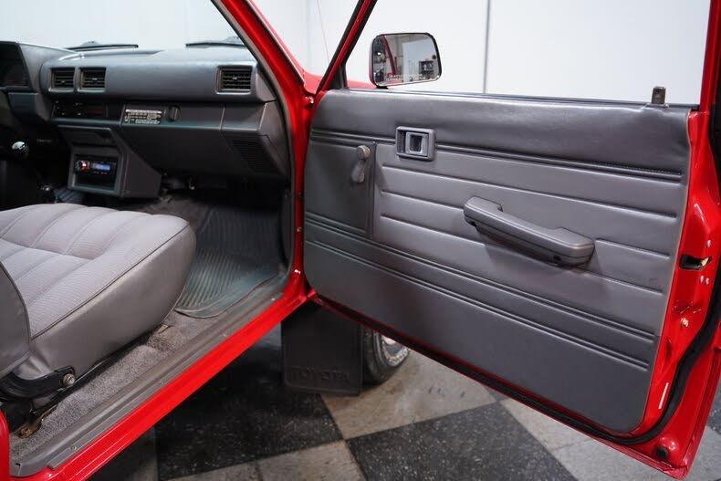 1988 Toyota Pickup SR5
