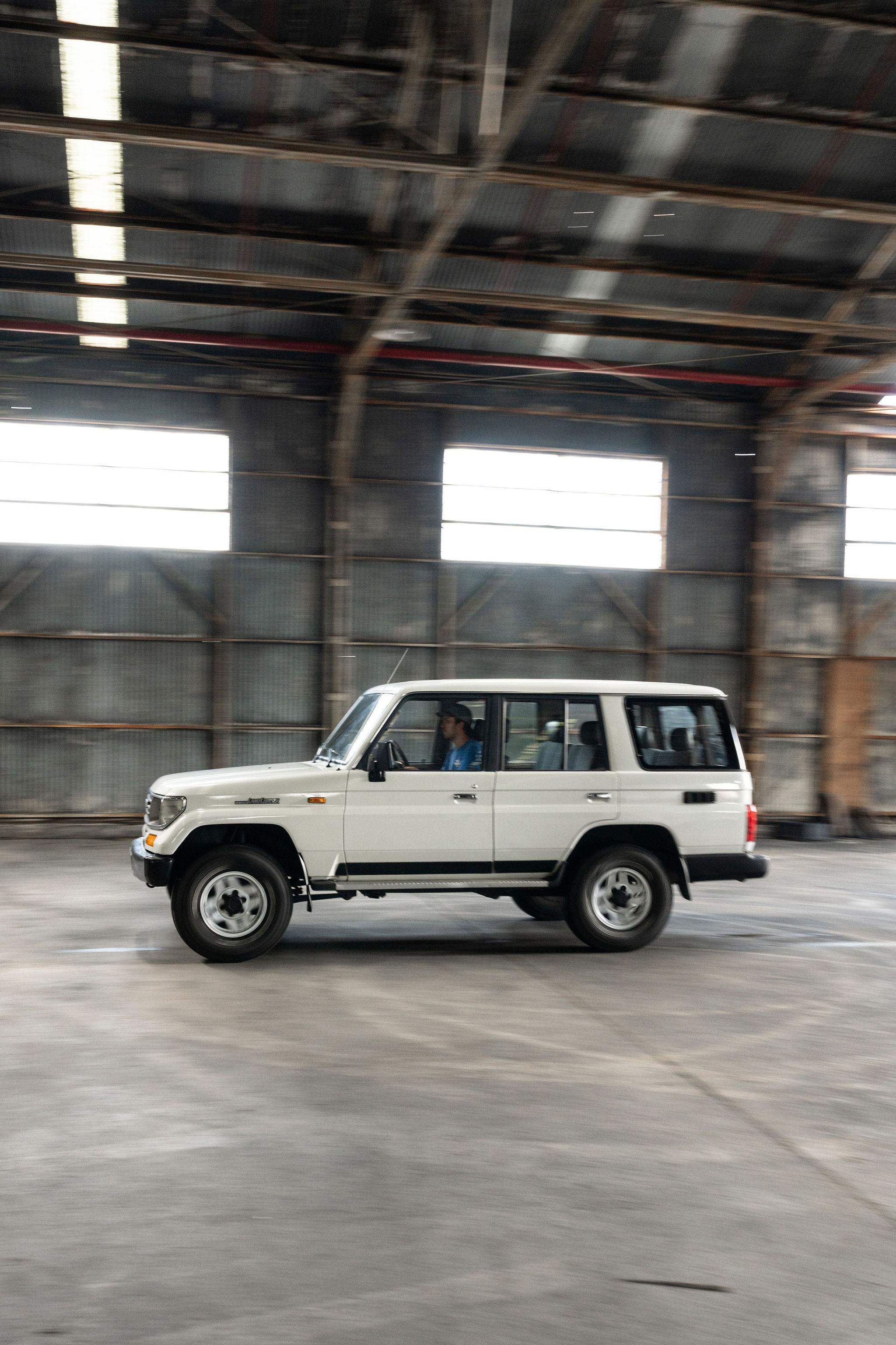 1991 Toyota Land Cruiser LJ77 LX