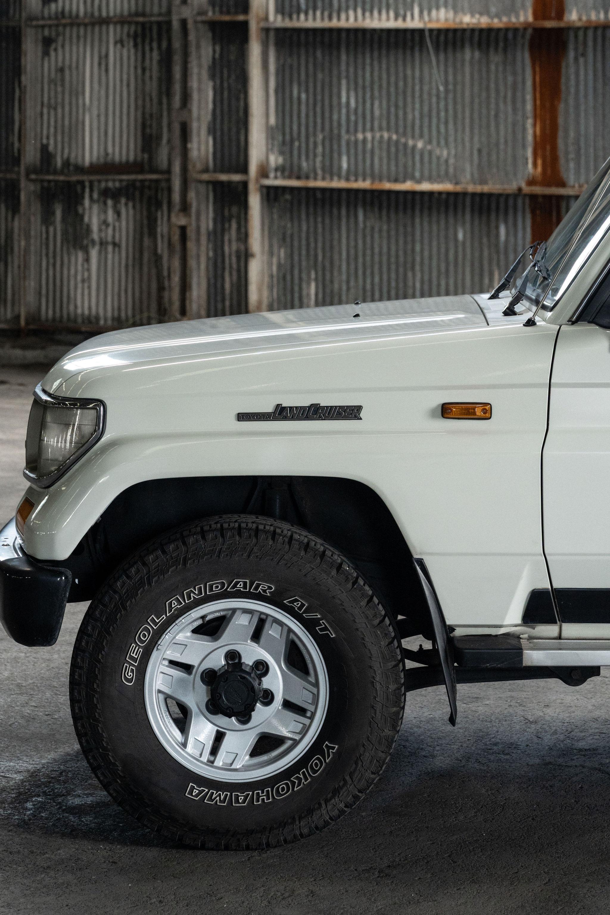 1991 Toyota Land Cruiser LJ77 LX
