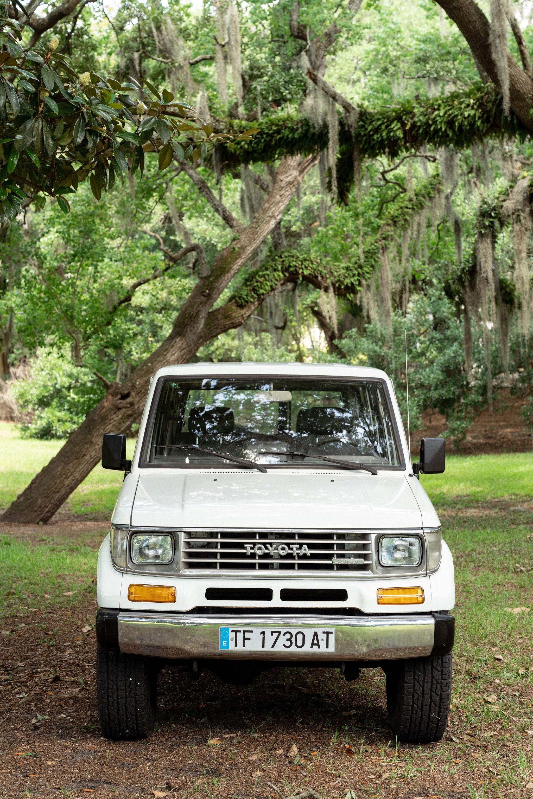 1991 Toyota Land Cruiser LJ77 LX - 3