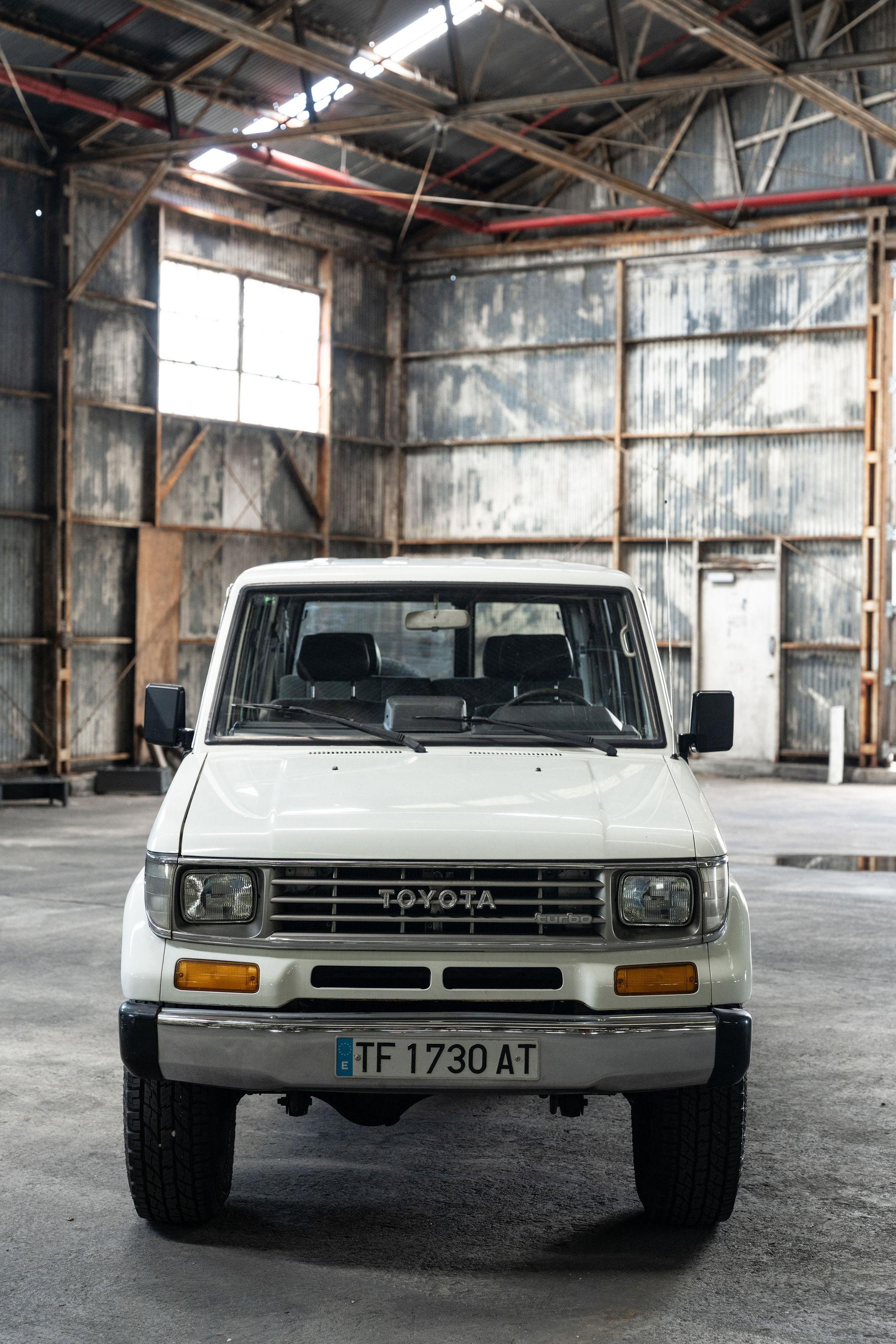1991 Toyota Land Cruiser LJ77 LX