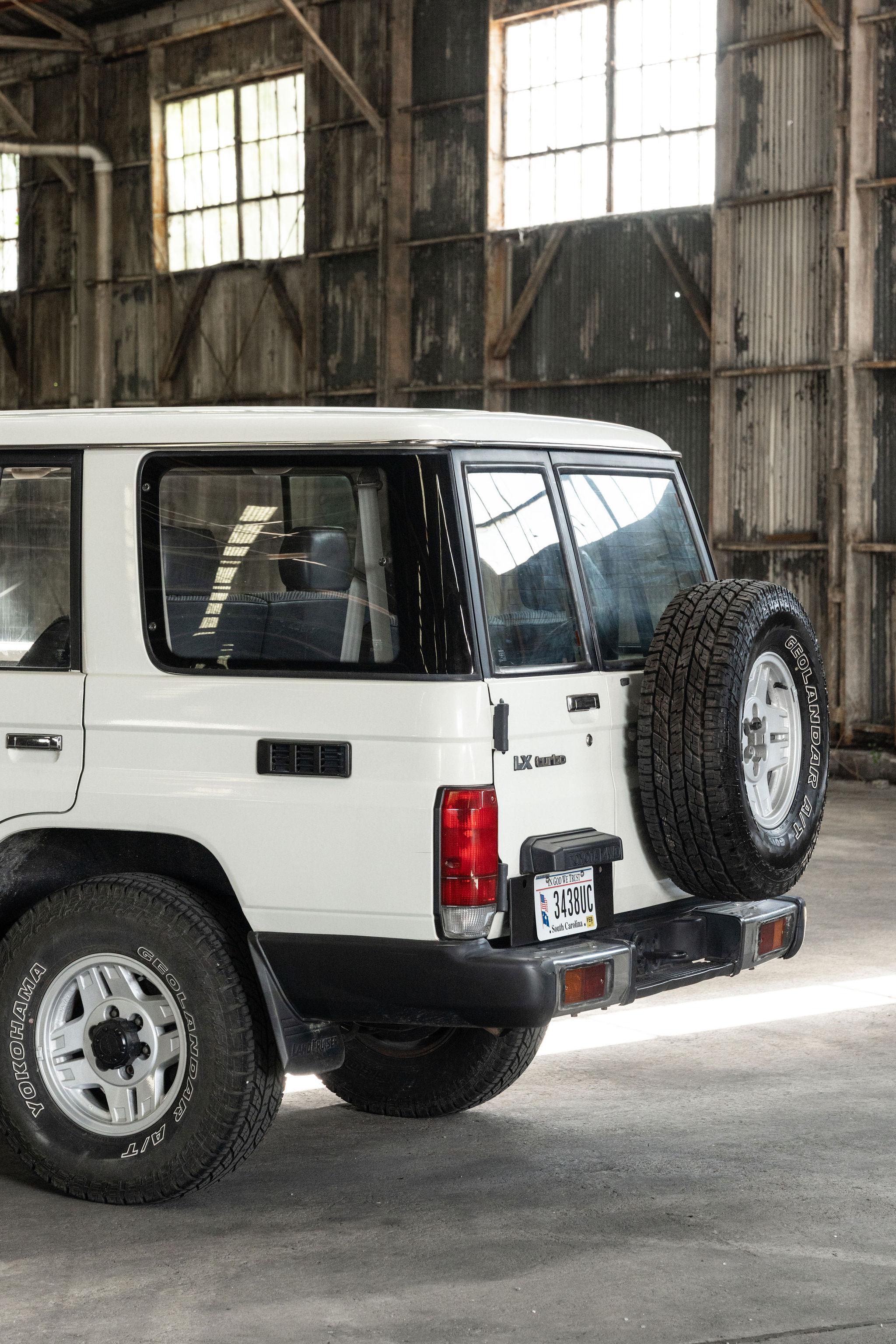 1991 Toyota Land Cruiser LJ77 LX