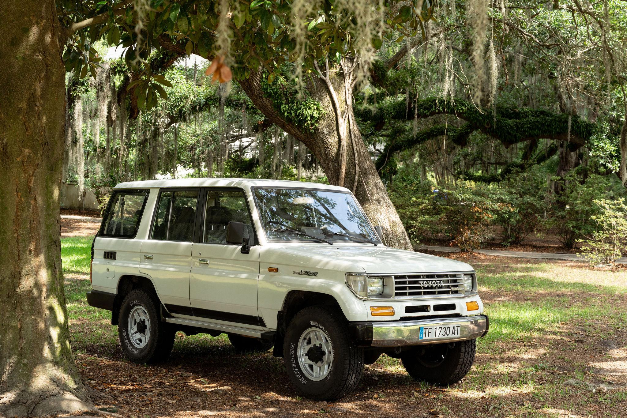1991 Toyota Land Cruiser LJ77 LX - 5