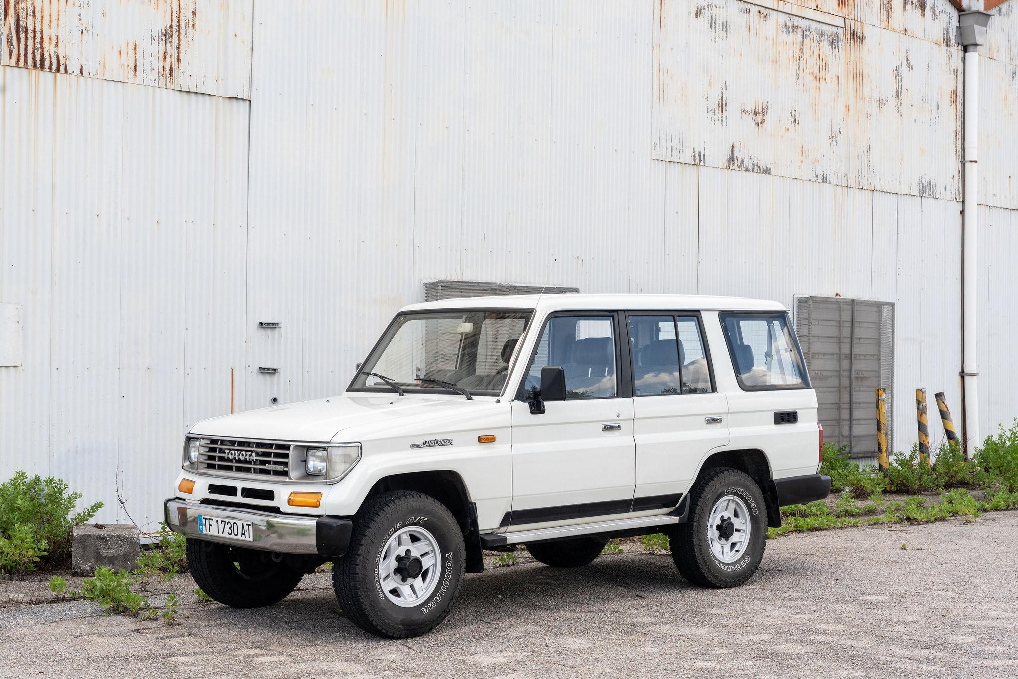 1991 Toyota Land Cruiser LJ77 LX