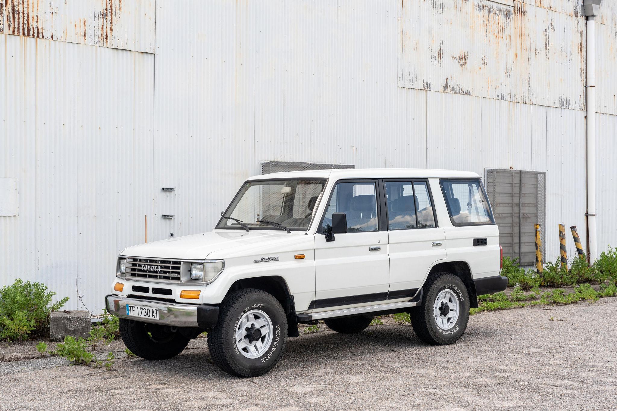 1991 Toyota Land Cruiser LJ77 LX