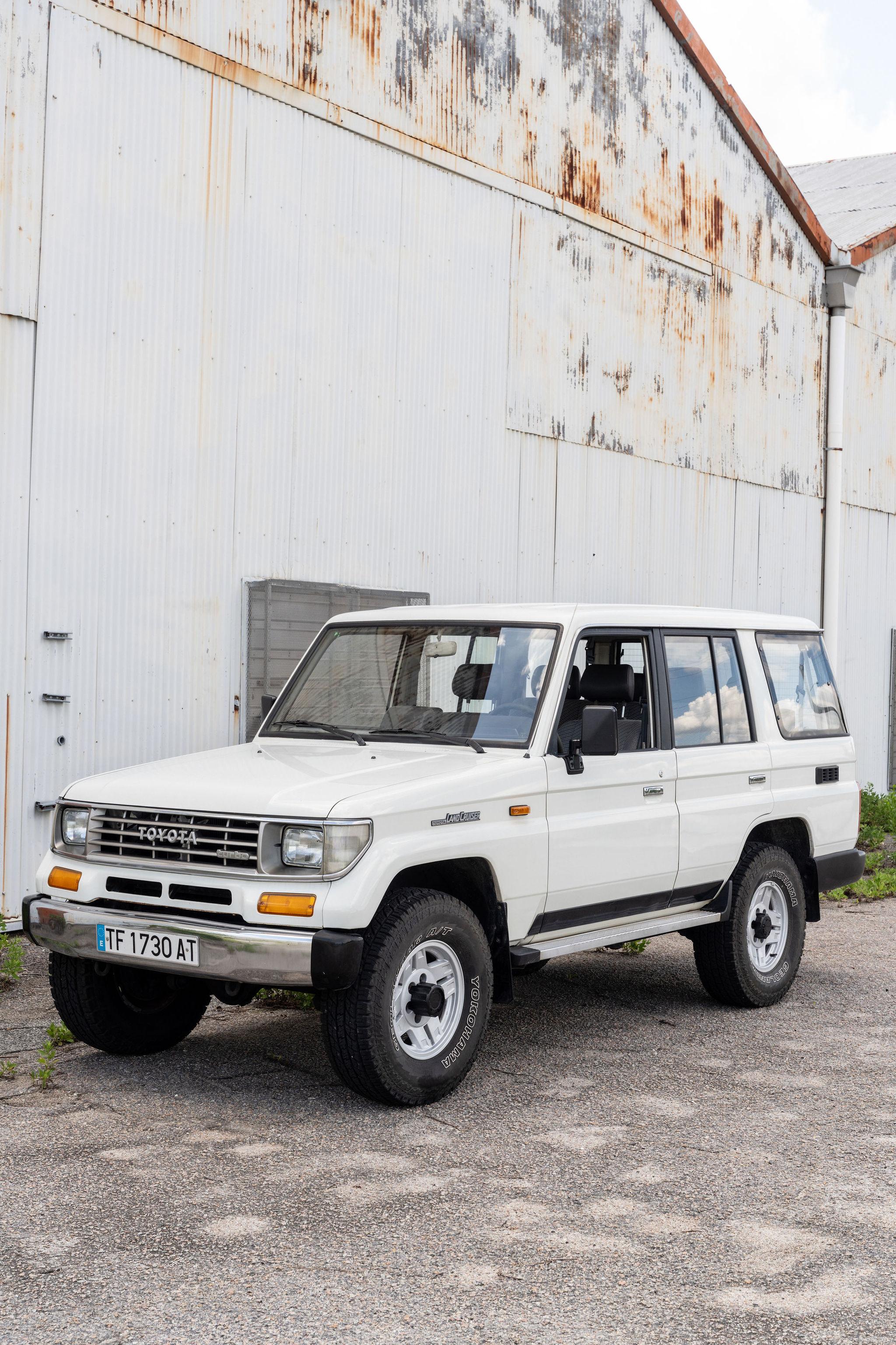 1991 Toyota Land Cruiser LJ77 LX