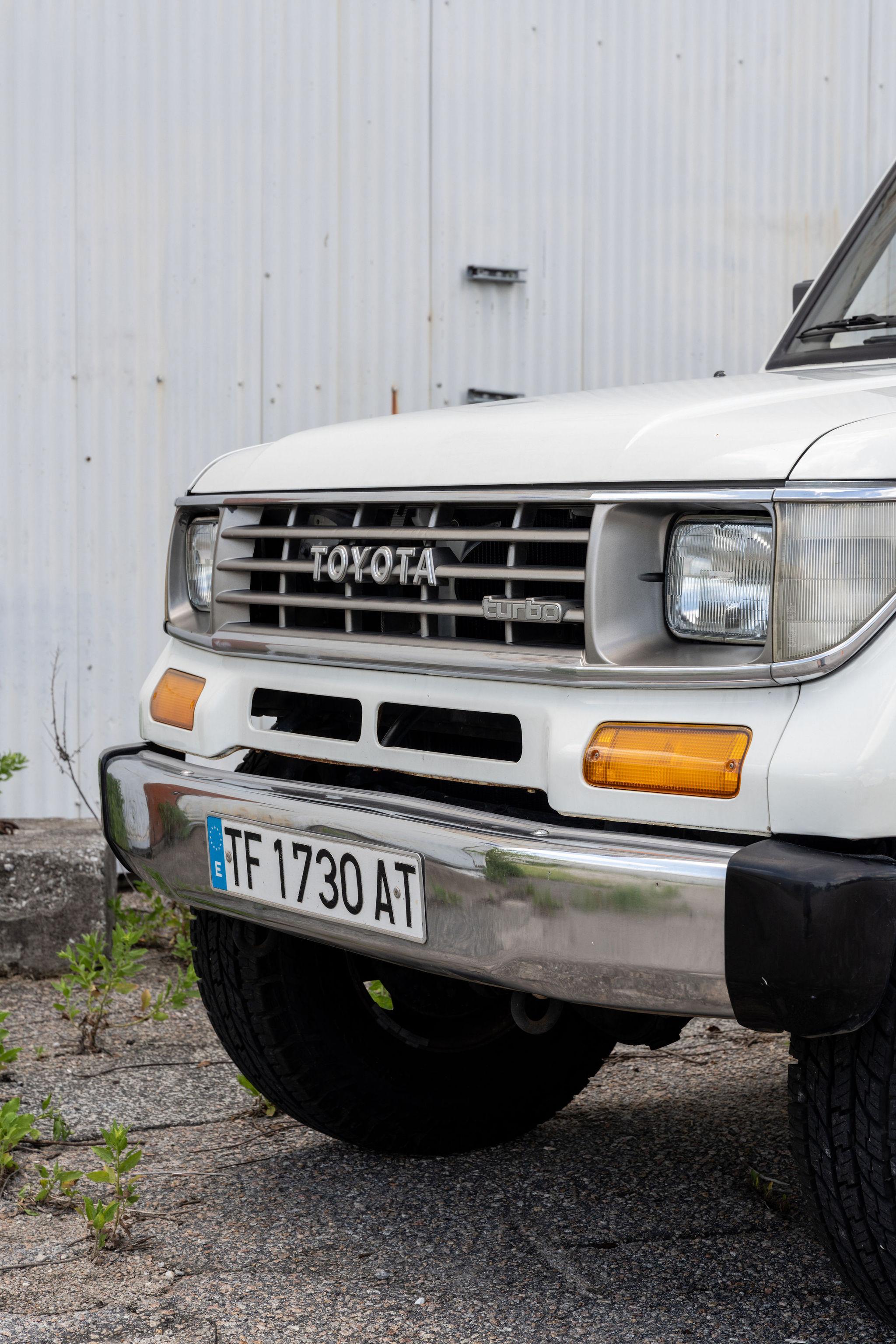 1991 Toyota Land Cruiser LJ77 LX