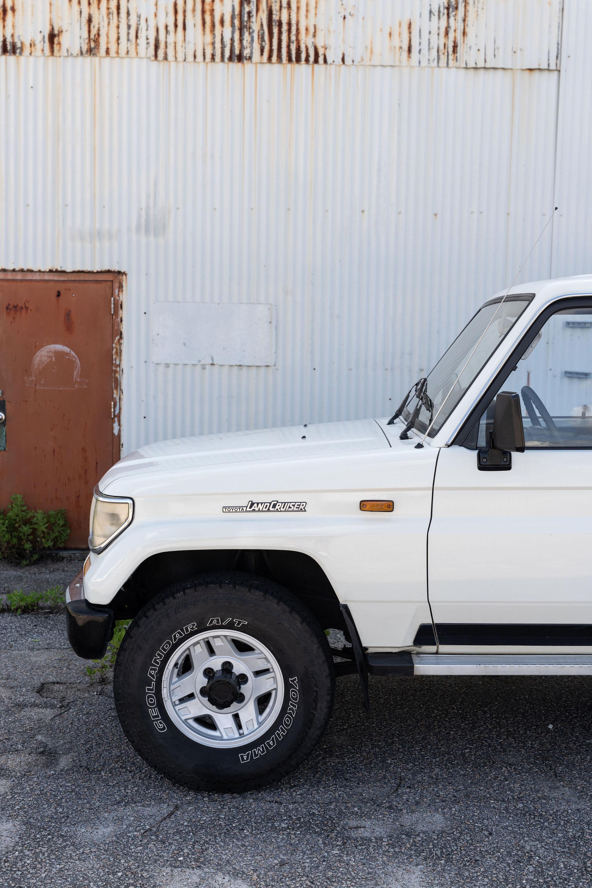 1991 Toyota Land Cruiser LJ77 LX