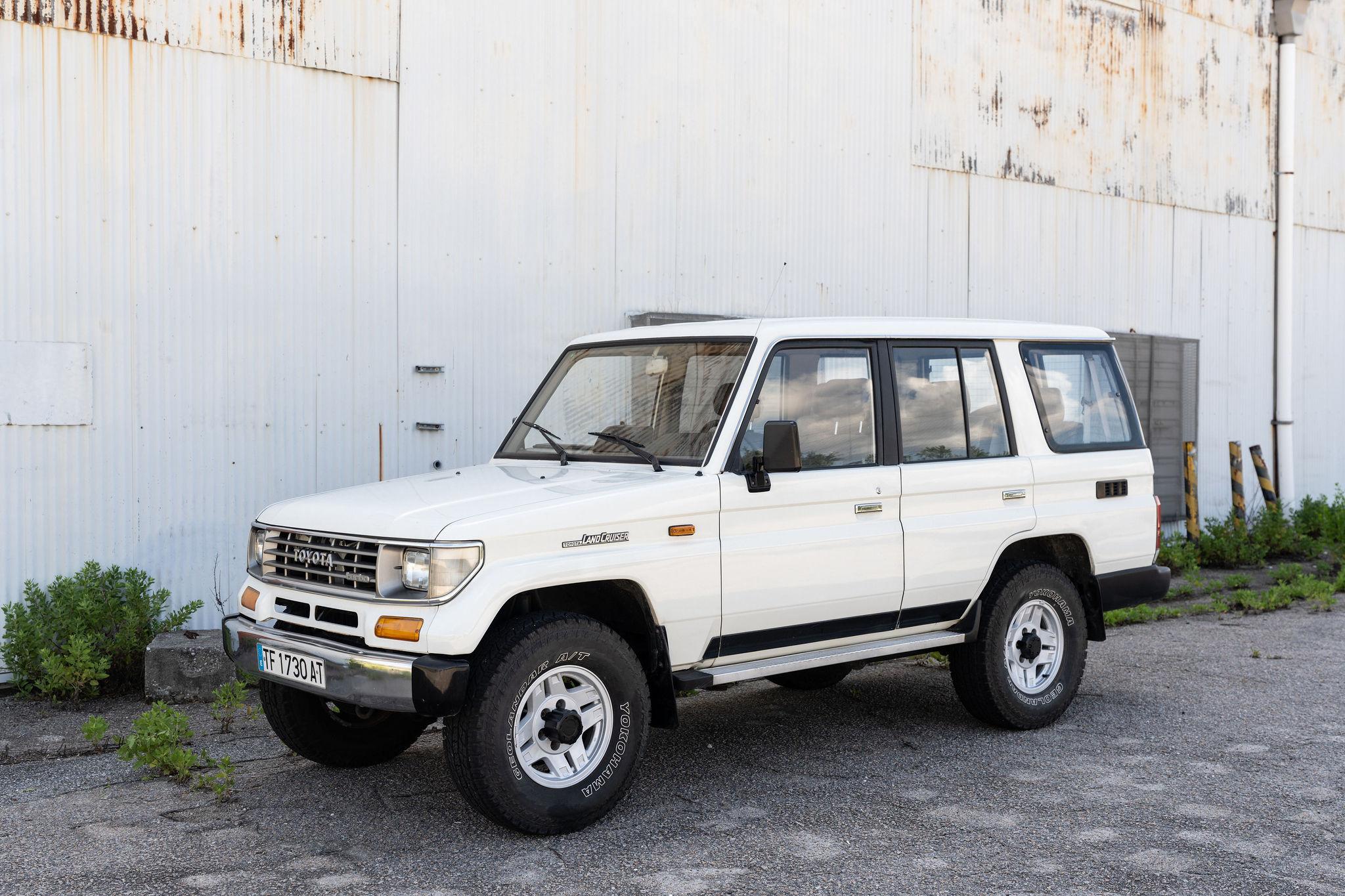 1991 Toyota Land Cruiser LJ77 LX