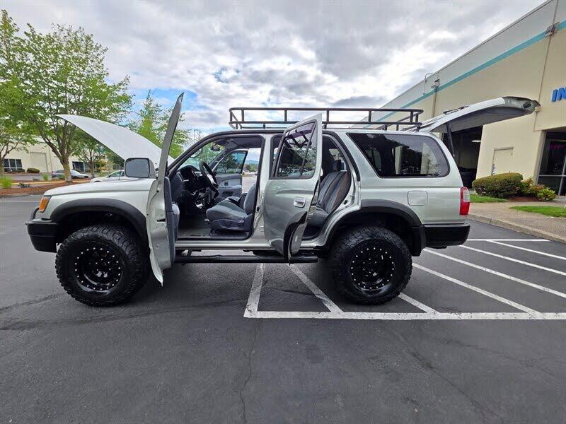1999 Toyota 4Runner SR5