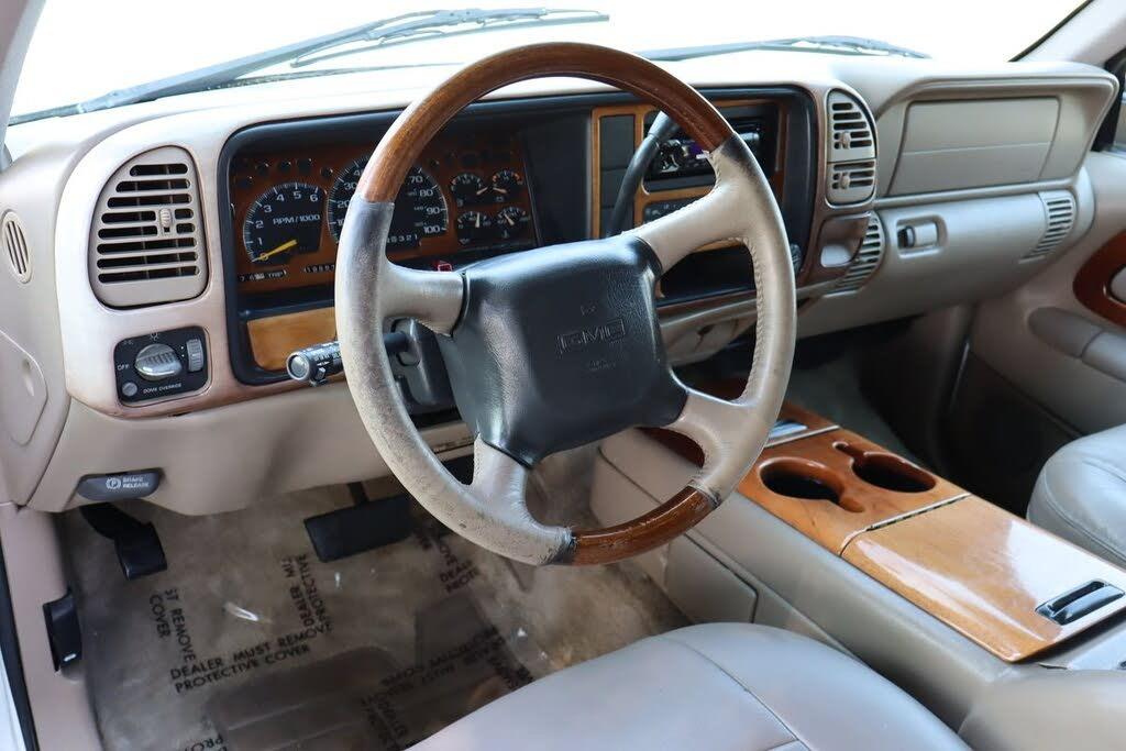 1999 GMC Suburban 1500 SL