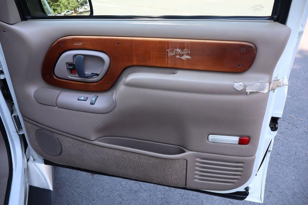 1999 GMC Suburban 1500 SL