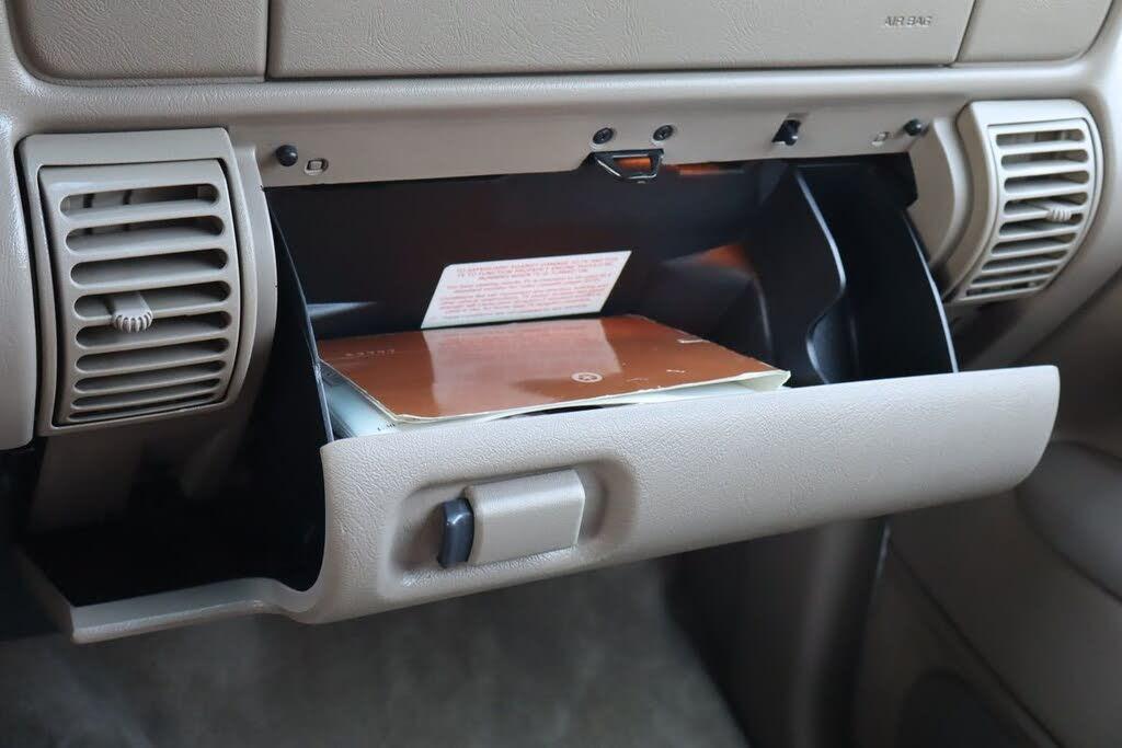 1999 GMC Suburban 1500 SL